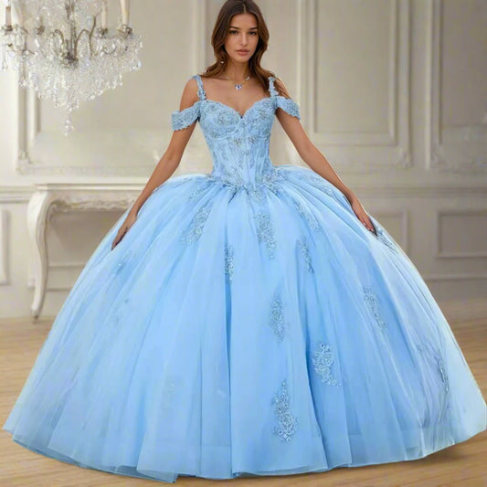 Quinceañera and Ball Gowns 7 - BENCHAYA