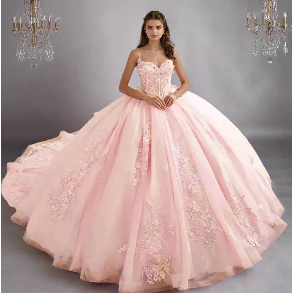 Quinceañera and Ball Gowns 8 - BENCHAYA